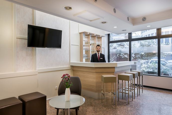 Imagen de los interiores del Hotel Garner Frankfurt - Palmengarten by IHG. Foto 20