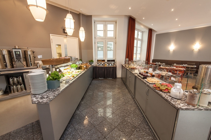 Imagen del bar/restaurante del Hotel Garner Hotel Berlin - Checkpoint Charlie by IHG. Foto 3