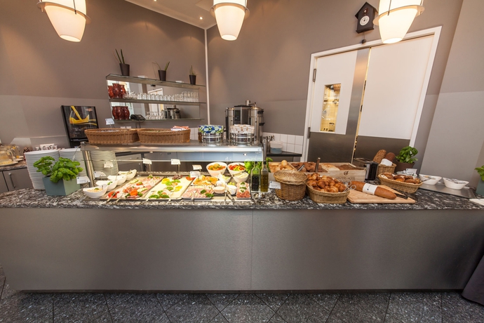 Imagen del bar/restaurante del Hotel Garner Hotel Berlin - Checkpoint Charlie by IHG. Foto 5