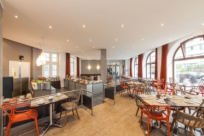 Imagen del bar/restaurante del Hotel Garner Hotel Berlin - Checkpoint Charlie by IHG. Foto 10