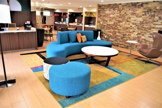 Imagen de los interiores del Hotel Garner Hotel Macon West by IHG. Foto 9