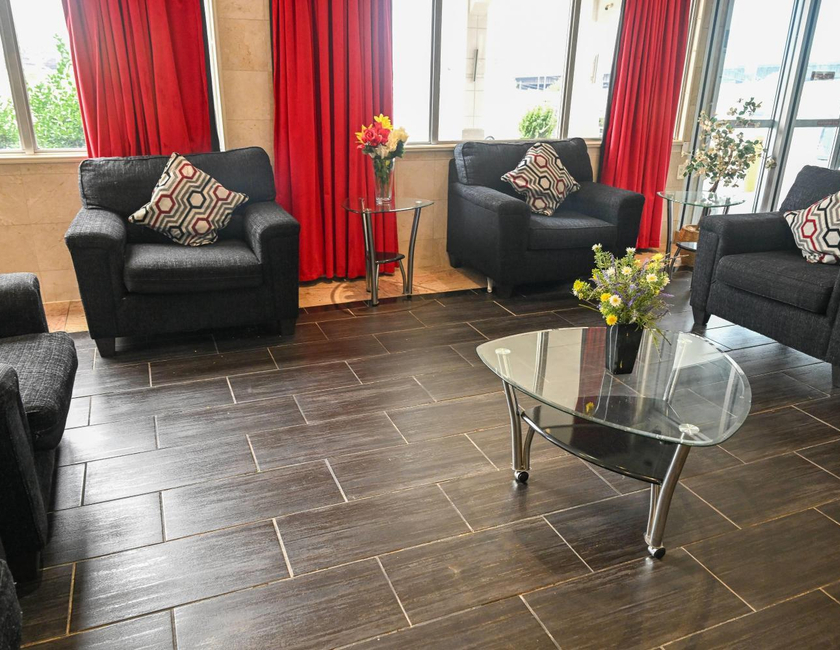 Imagen de los interiores del Hotel Garner Hotel North Bergen - NYC Gateway by IHG, North Bergen. Foto 53