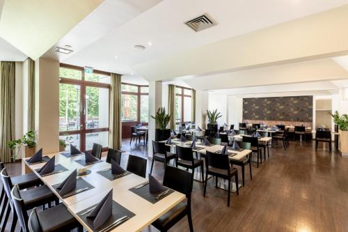 Imagen del bar/restaurante del Hotel Garner Hotel Osnabruck by IHG. Foto 2