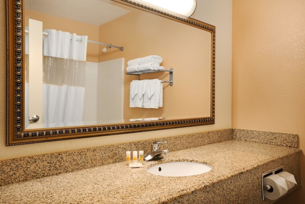 Imagen de la habitación del Hotel Garner Hotel Phoenix Northwest - Surprise by IHG. Foto 6