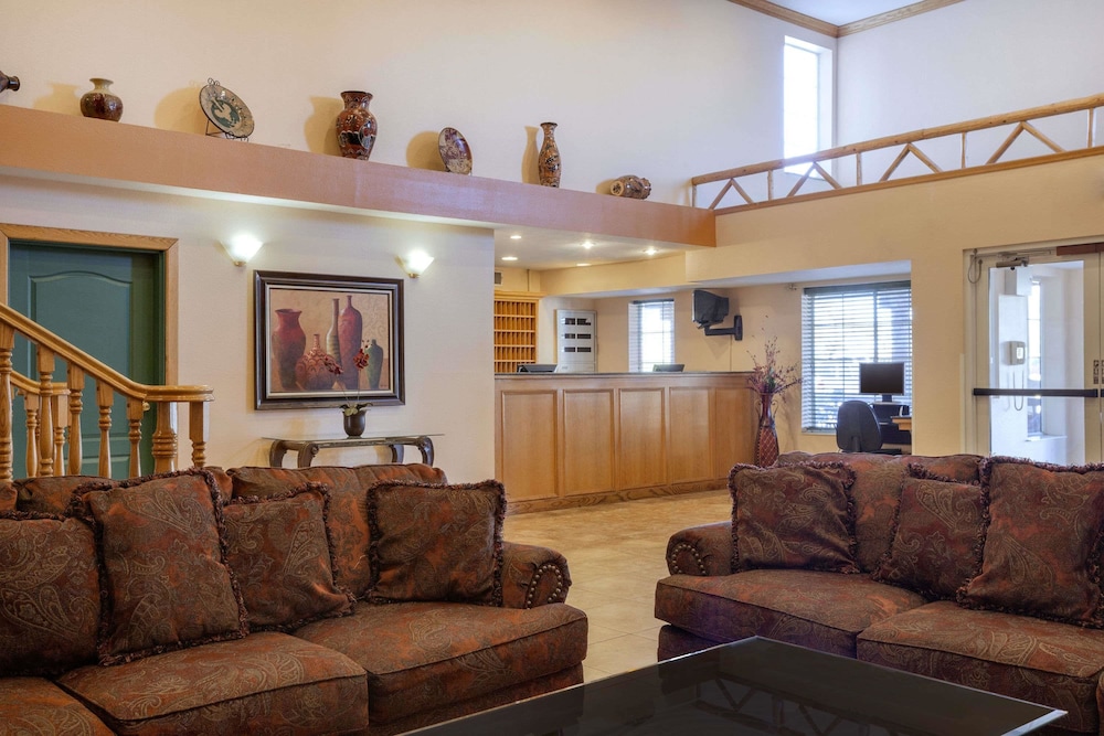 Imagen de los interiores del Hotel Garner Hotel Phoenix Northwest - Surprise by IHG. Foto 16