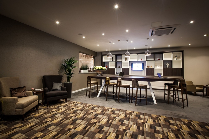 Imagen de los interiores del Hotel Garner Preston Samlesbury by IHG. Foto 8