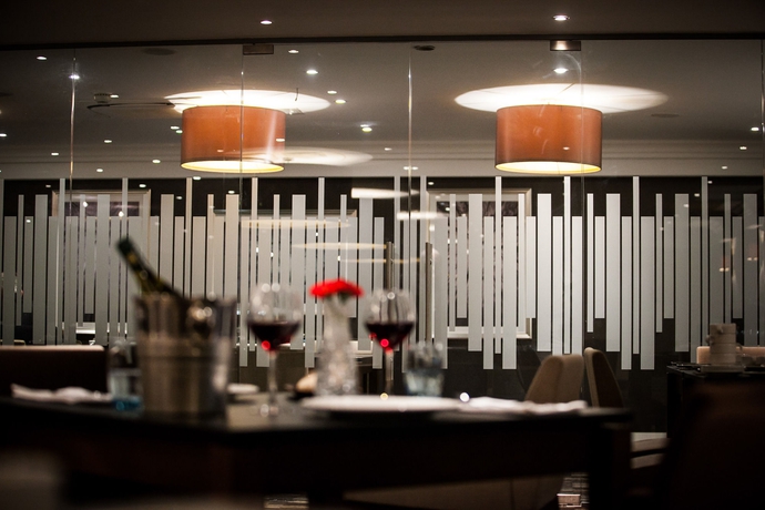 Imagen del bar/restaurante del Hotel Garner Preston Samlesbury by IHG. Foto 5