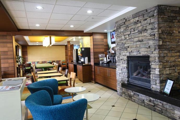 Imagen de los interiores del Hotel Garner Provo South by IHG. Foto 7