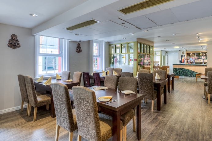 Imagen del bar/restaurante del Hotel Garner Reading City Centre by IHG. Foto 5