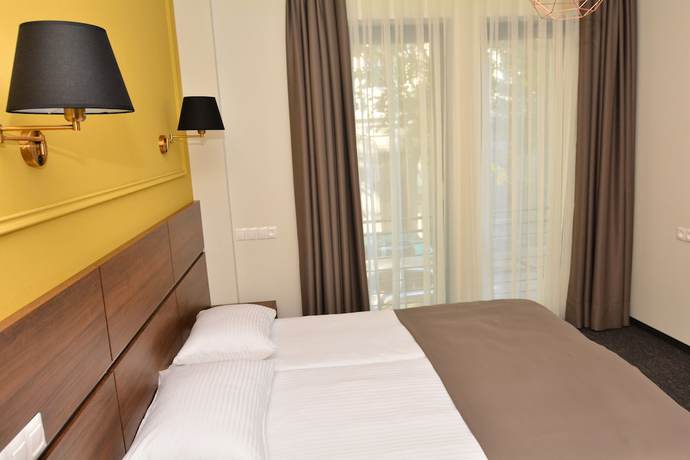 Imagen de la habitación del Hotel Garnet Tbilisi. Foto 14