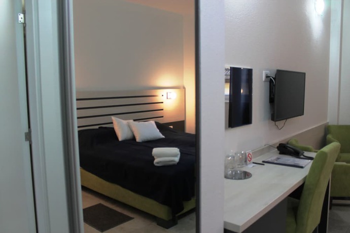 Imagen de la habitación del Hotel Garni 11Tica DM. Foto 17