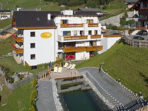 Imagen de los exteriores del Hotel Garni Alpendiamant. Foto 7