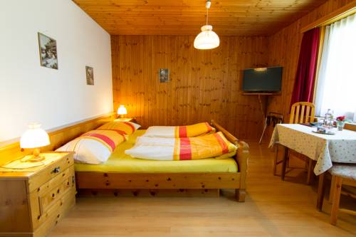 Imagen de la habitación del Hotel Garni Alpenrose - Grusaida. Foto 3