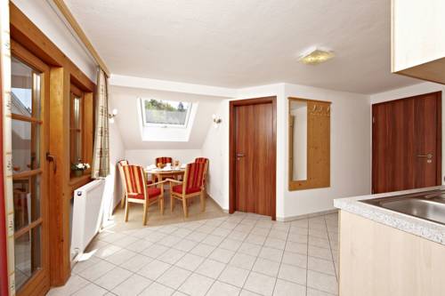 Imagen de la habitación del Hotel Garni Alpspitz. Foto 13