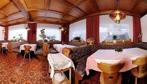 Imagen del bar/restaurante del Hotel Garni August. Foto 2