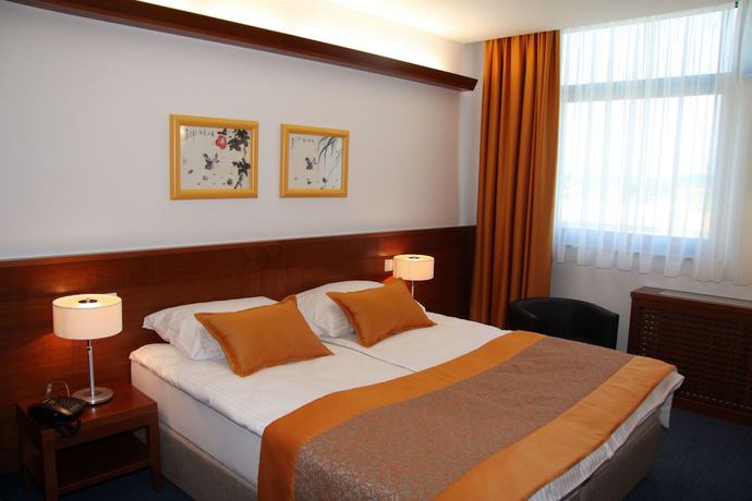 Imagen de la habitación del Hotel Garni Azul. Foto 7