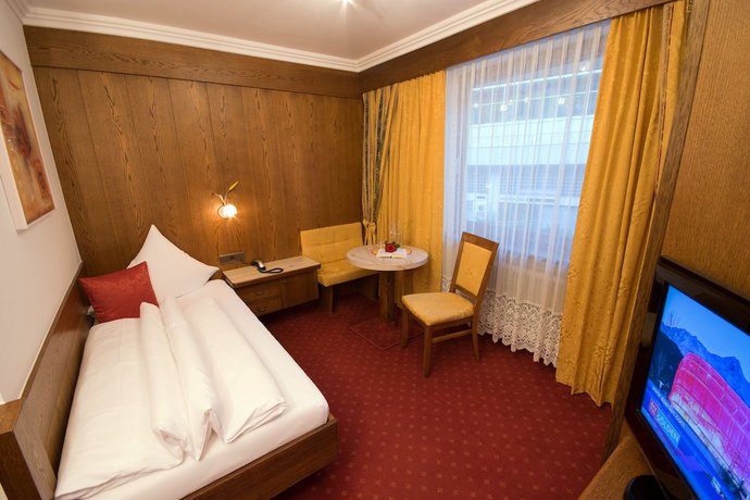 Imagen de la habitación del Hotel Garni Bellaria. Foto 17