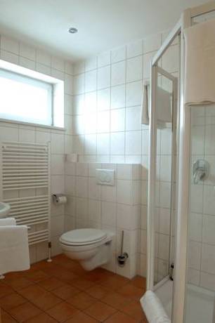 Imagen de la habitación del Hotel Garni Bettina. Foto 4