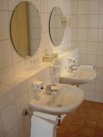 Imagen de la habitación del Hotel Garni Bettina. Foto 8