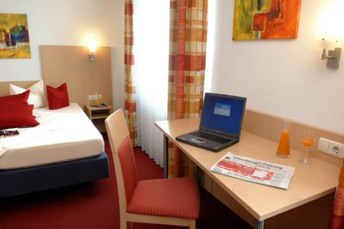 Imagen de la habitación del Hotel Garni Bettina. Foto 11