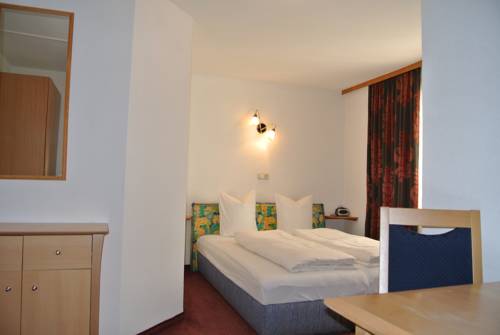 Imagen de la habitación del Hotel Garni Central, Kappl. Foto 5