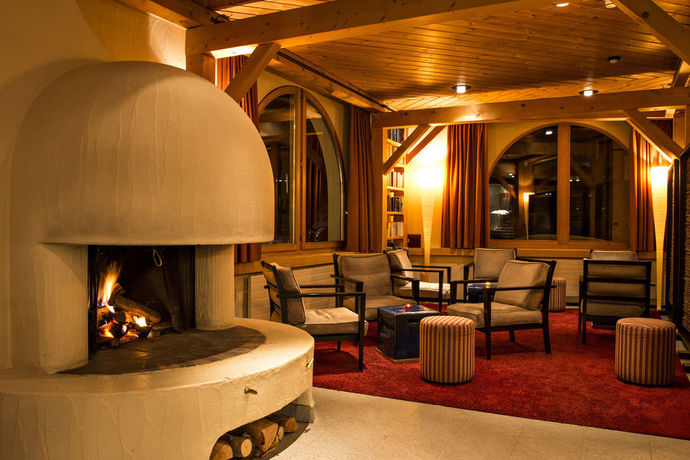 Imagen de los interiores del Hotel Garni Chesa Mulin. Foto 16