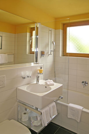 Imagen de la habitación del Hotel Garni Chesa Mulin. Foto 9