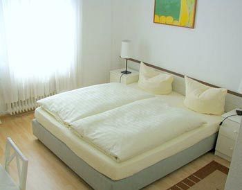 Imagen de los exteriores del Hotel Garni Cornelia. Foto 11