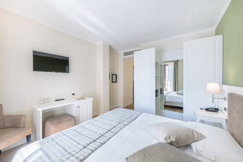 Imagen de la habitación del Hotel Garni Corona. Foto 5