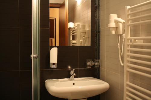 Imagen de la habitación del Hotel Garni Cosmopolitan. Foto 6