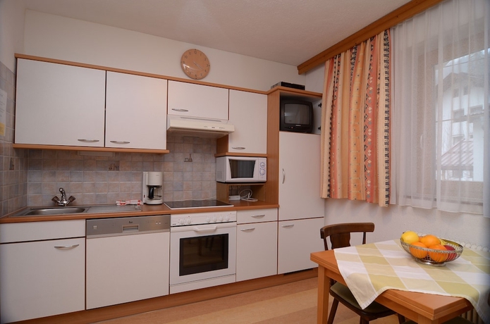 Imagen de la habitación del Hotel Garni DIAS. Foto 2