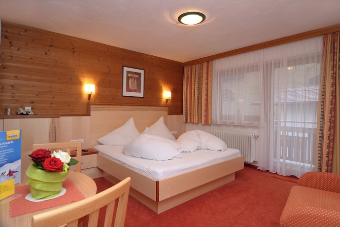 Imagen de la habitación del Hotel Garni DIAS. Foto 9