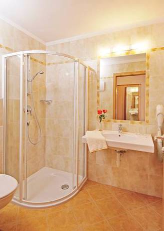 Imagen de la habitación del Hotel Garni Dornbach. Foto 2
