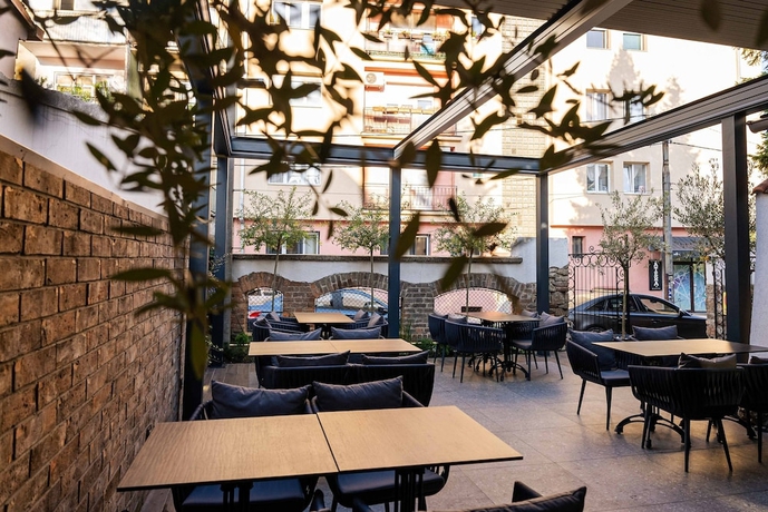 Imagen del bar/restaurante del Hotel Garni Dum. Foto 2