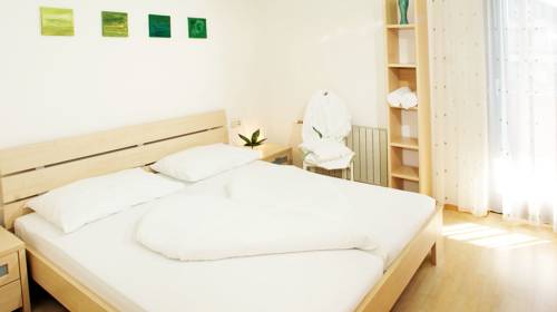 Imagen de la habitación del Hotel Garni Elisabeth, P&ouml;rtschach am W&ouml;rthersee. Foto 13