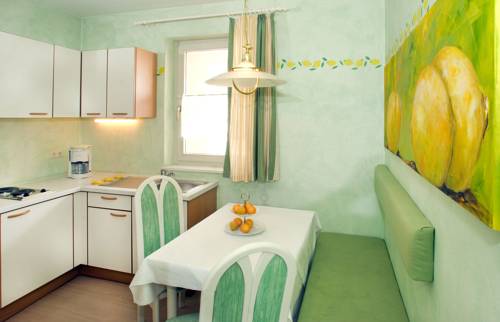 Imagen de la habitación del Hotel Garni Elisabeth, P&ouml;rtschach am W&ouml;rthersee. Foto 14