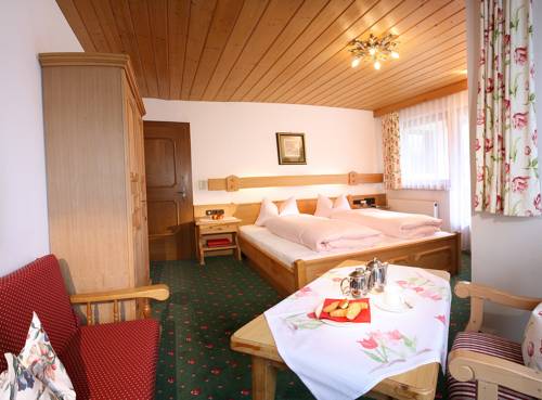 Imagen de la habitación del Hotel Garni Erler. Foto 5