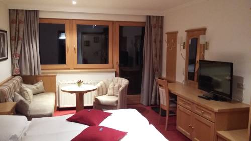 Imagen de la habitación del Hotel Garni Erler. Foto 10