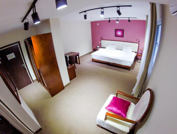 Imagen de la habitación del Hotel Garni Fortuna. Foto 11