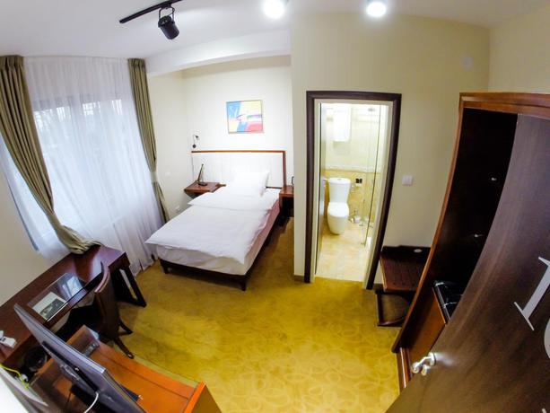 Imagen de la habitación del Hotel Garni Fortuna. Foto 12