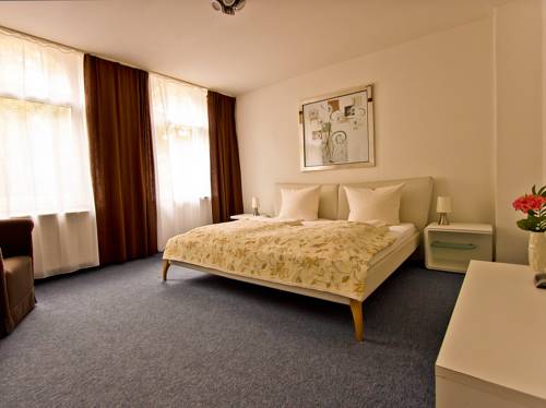 Imagen de la habitación del Hotel Garni Forum. Foto 12