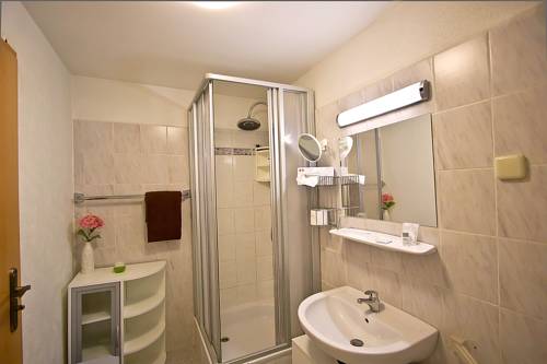 Imagen de la habitación del Hotel Garni Forum. Foto 16