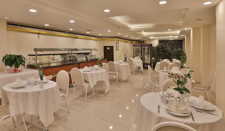 Imagen del bar/restaurante del Hotel Garni, GAZIANTEP. Foto 2