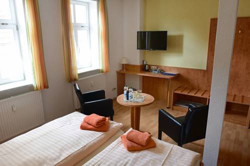 Imagen de la habitación del Hotel Garni Goldene Henne. Foto 3