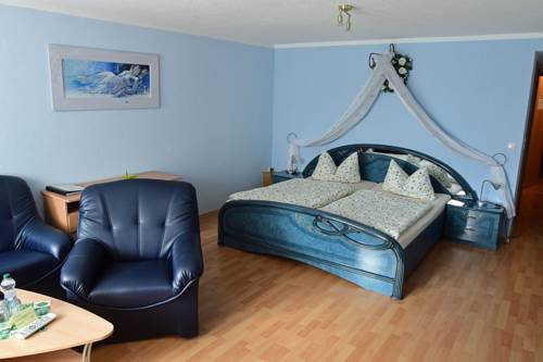 Imagen de la habitación del Hotel Garni Goldene Henne. Foto 13