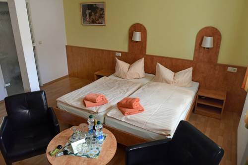 Imagen de la habitación del Hotel Garni Goldene Henne. Foto 15