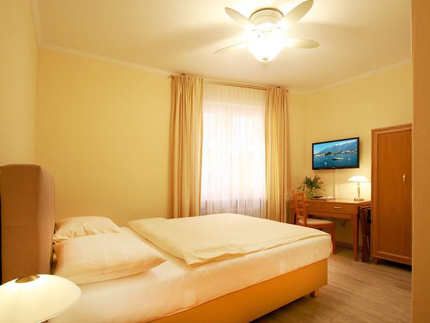 Imagen de la habitación del Hotel Garni Golf, Ascona. Foto 9