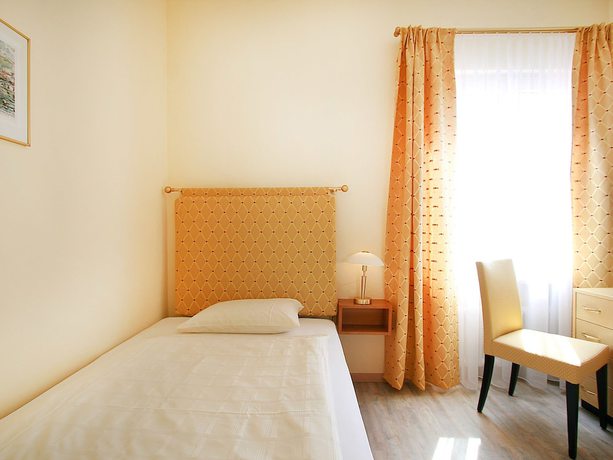 Imagen de la habitación del Hotel Garni Golf, Ascona. Foto 11