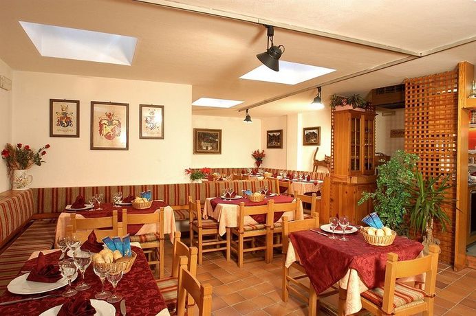 Imagen de los exteriores del Hotel Garni Gonzaga. Foto 14