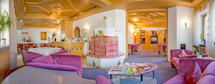Imagen de los interiores del Hotel Garni Gunther, Burgstall - Postal. Foto 17